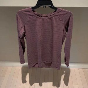 Lululemon long sleeve tee